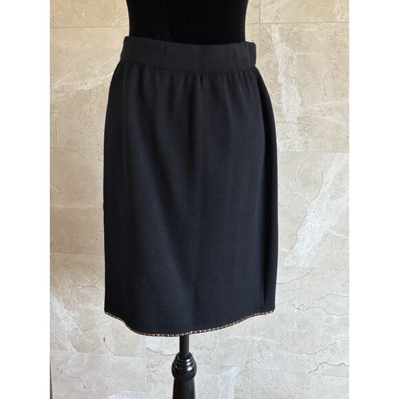 VTG St. John Evening Santana Knit Skirt- 8 Black, Gold Trim, USA Christmas Party - Picture 11 of 11